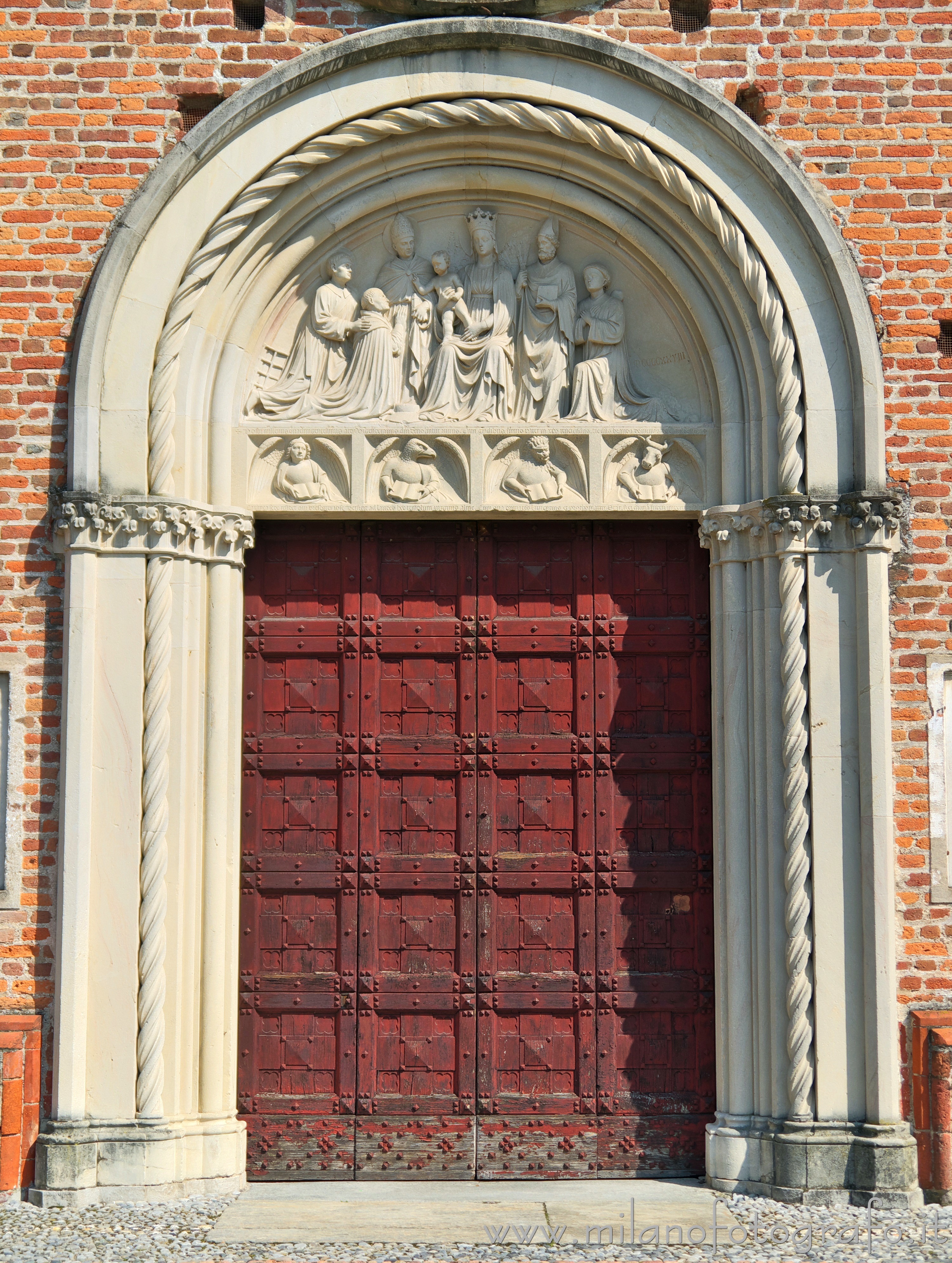 Castiglione Olona (Varese) - Portale della Chiesa Collegiata dei Santi Stefano e Lorenzo